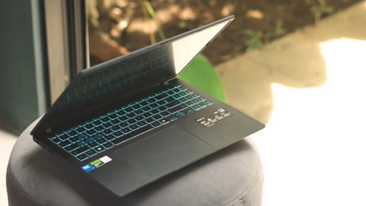 ASUS Gaming V16 V3607VJ, Laptop 16 Inci yang Menjembatani Kebutuhan Kerja dan Hiburan