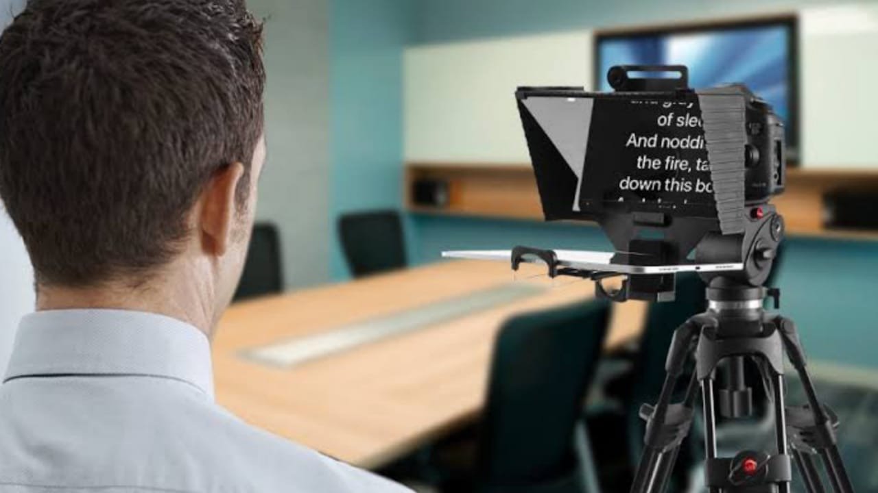 Mengenal Manfaat Teleprompter